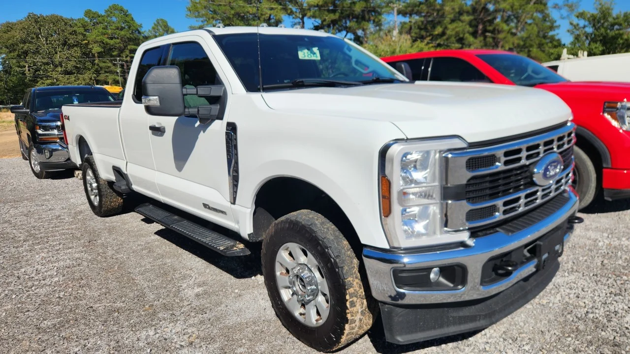 Used 2024 White Ford XL image 2