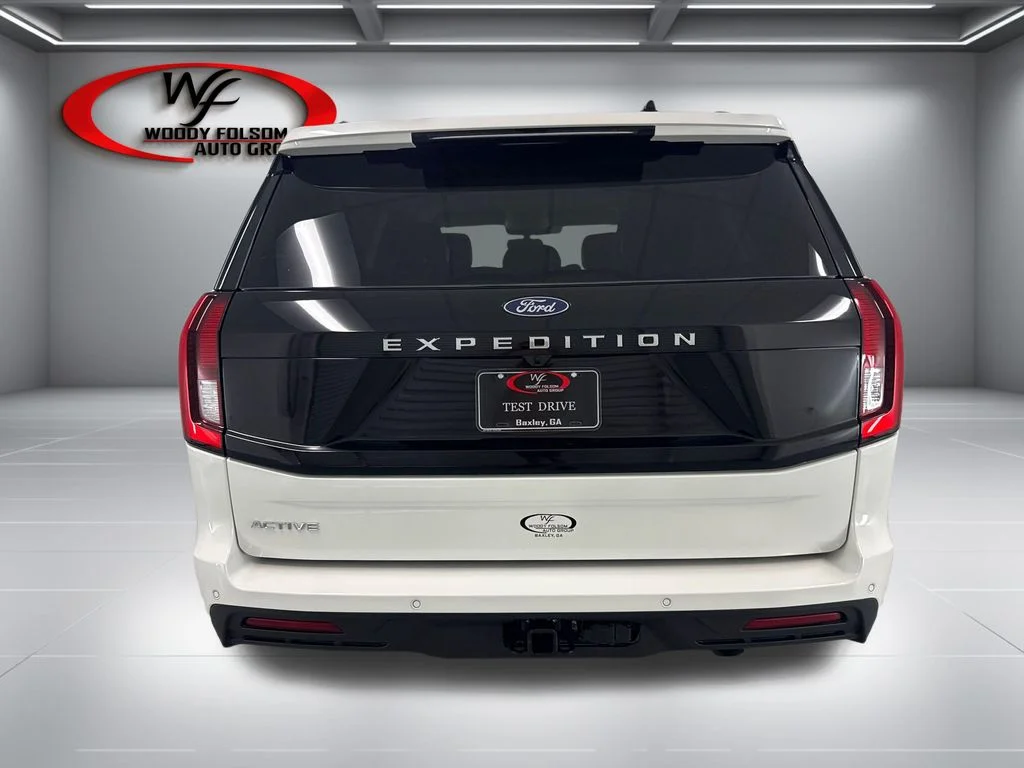 New 2026 Star White Metallic Tri-Coat Ford Active image 7
