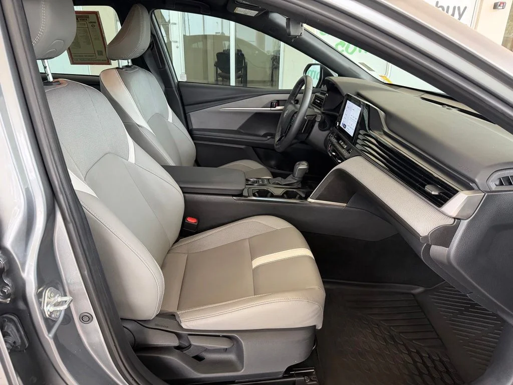 Used 2025 White Toyota SE image 19