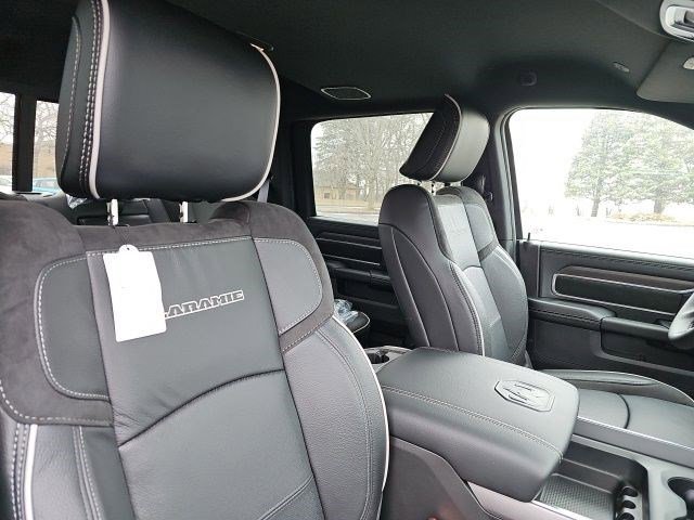 New 2026 Granite Crystal Metallic Clearcoat Ram Laramie image 11