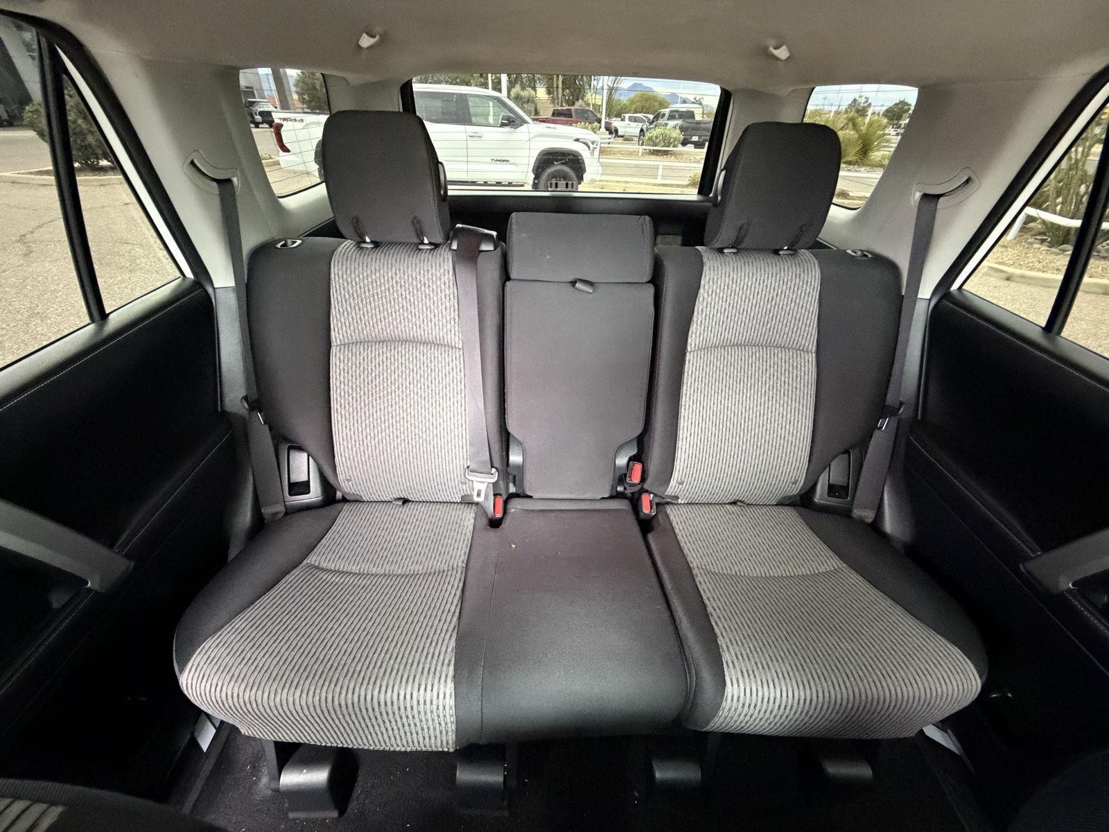 Used 2017 Super White Toyota SR5 image 28