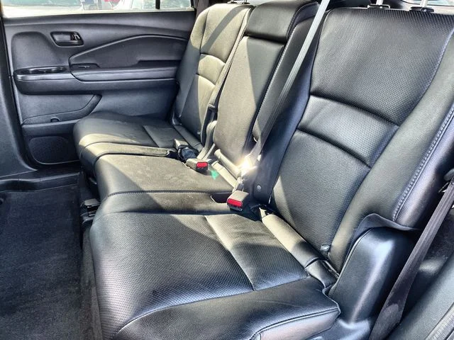 Certified Used 2023 Gray Honda EX-L image 26