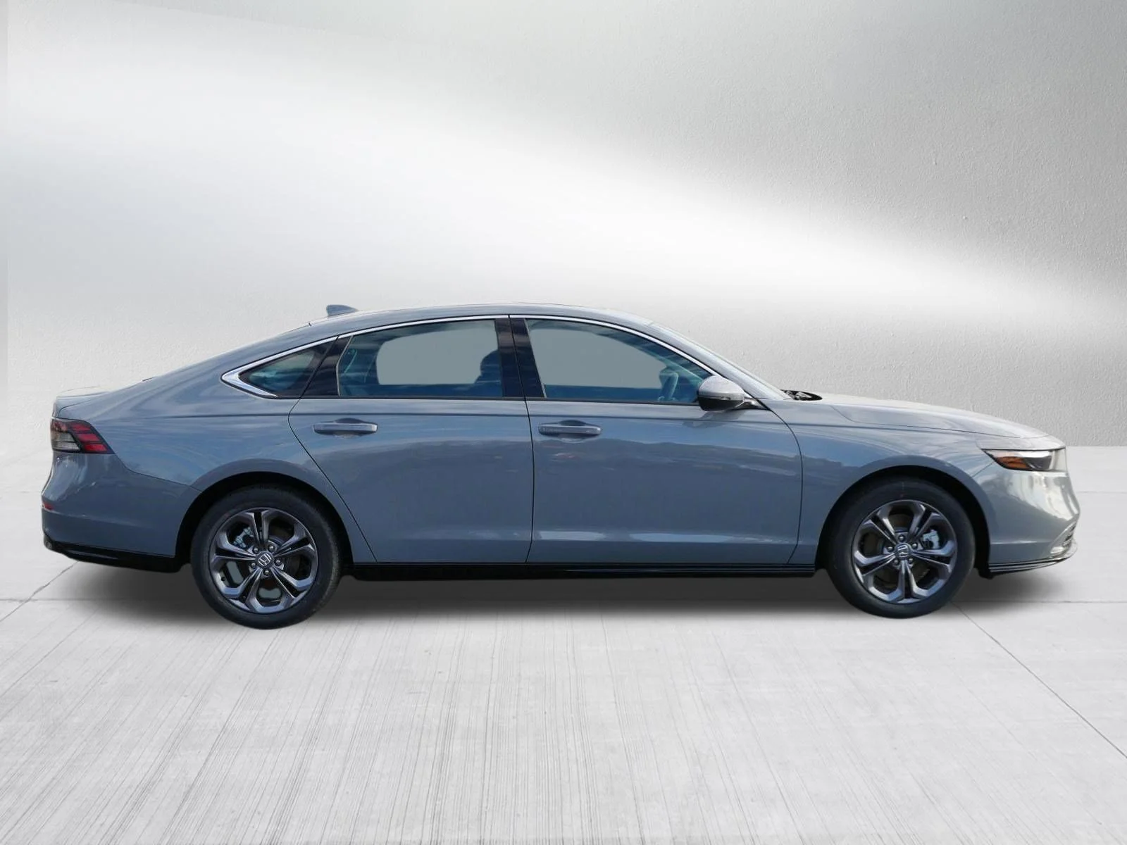 New 2026 Urban Gray Pearl Honda EX-L image 8