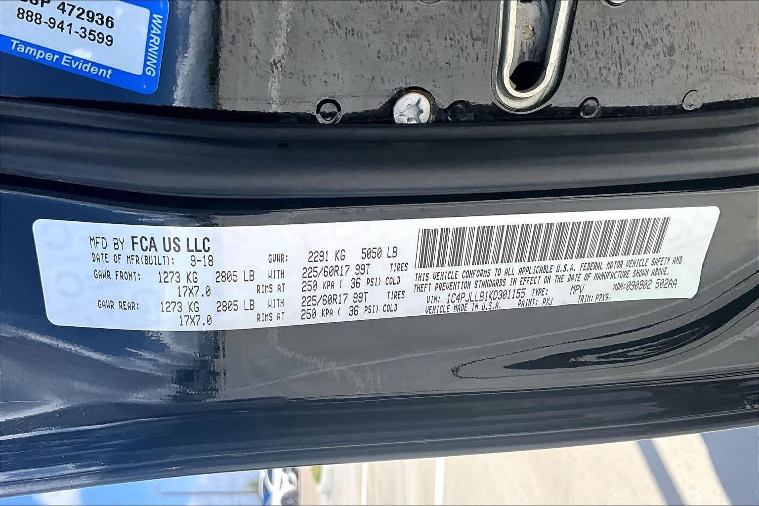 Used 2019 Diamond Black Crystal Pearlcoat Jeep Latitude Plus image 32