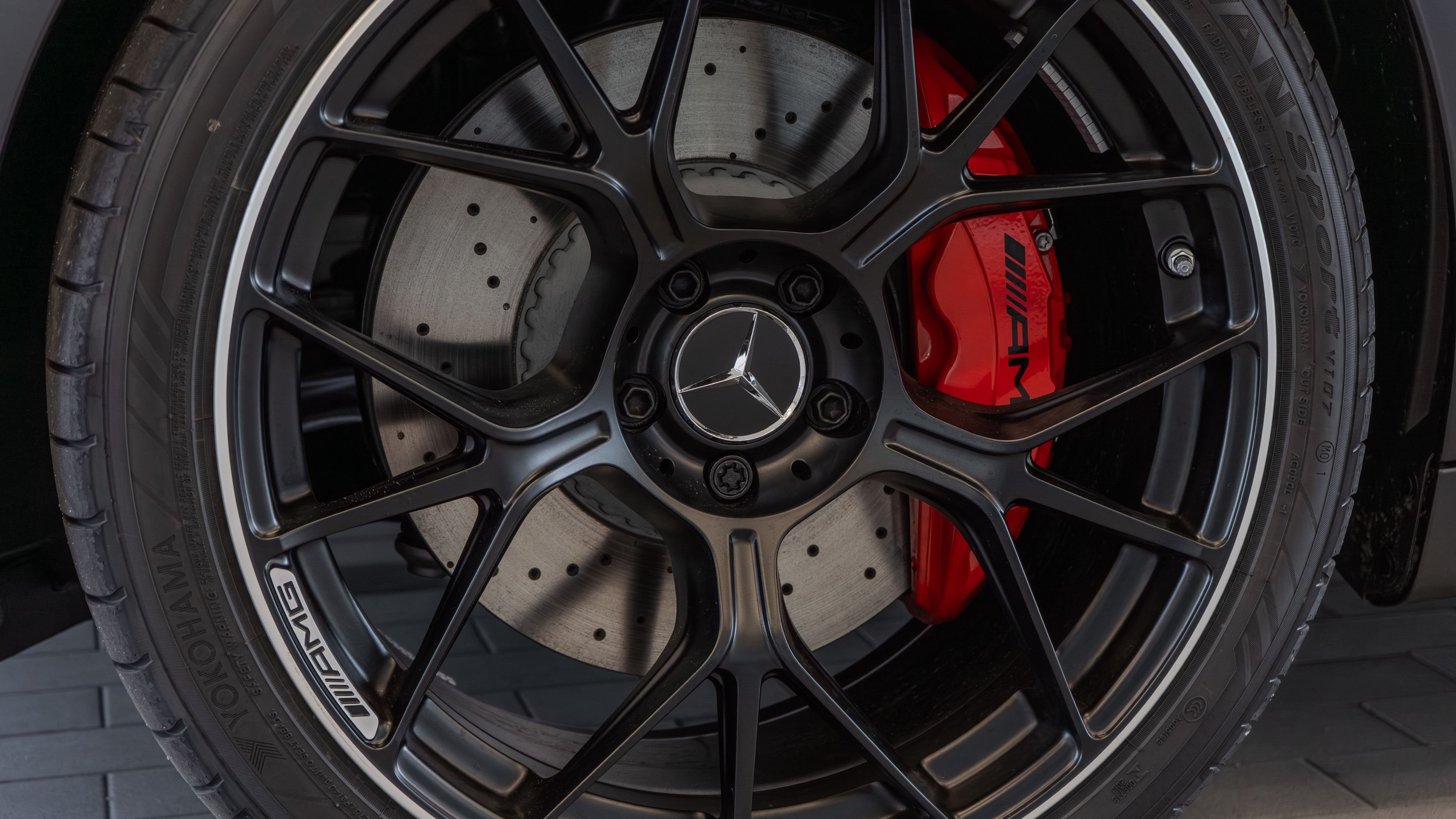 New 2026 MANUFAKTUR exclusive graphite grey magno Mercedes-Benz CLE 53 AMG® image 17