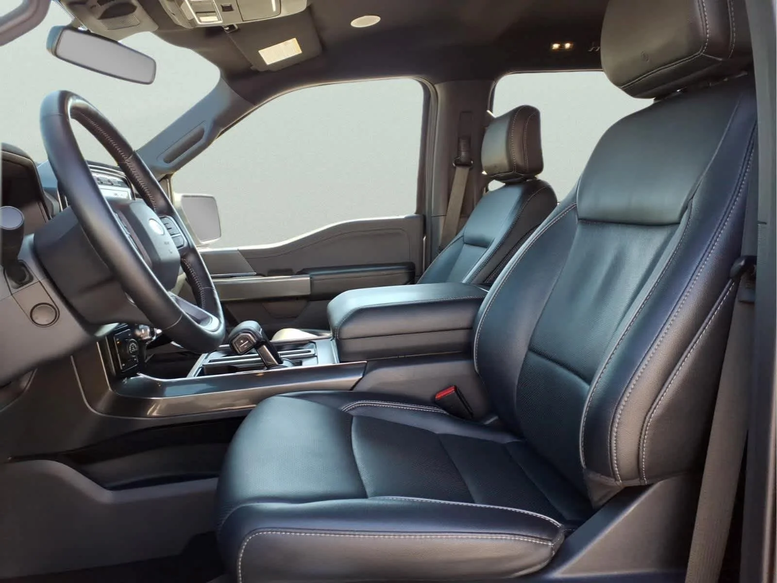 Used 2023 Carbonized Gray Ford LARIAT image 15