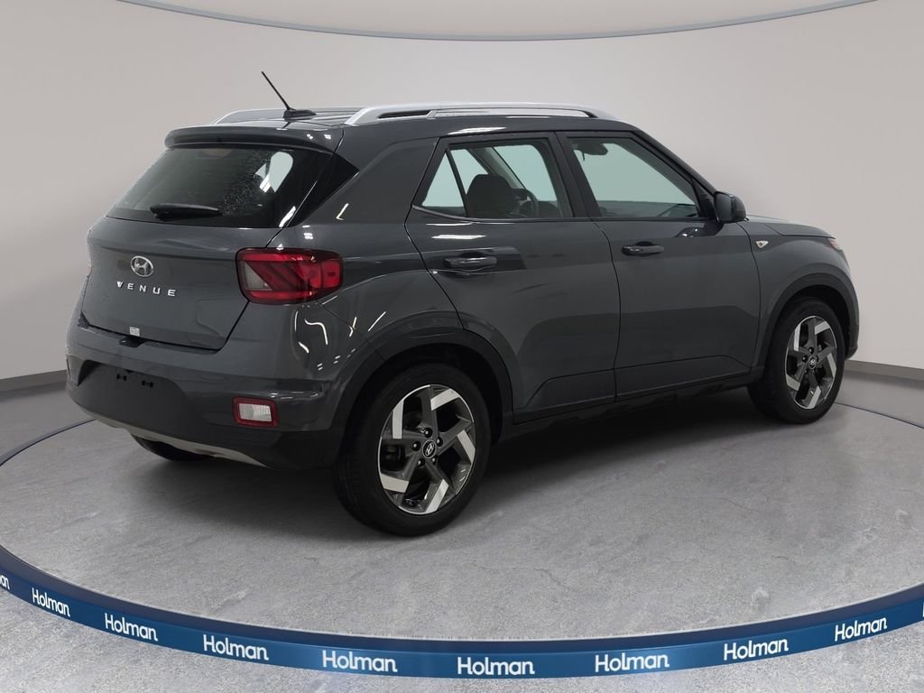 Used 2025 Ecotronic Gray Hyundai SEL image 6