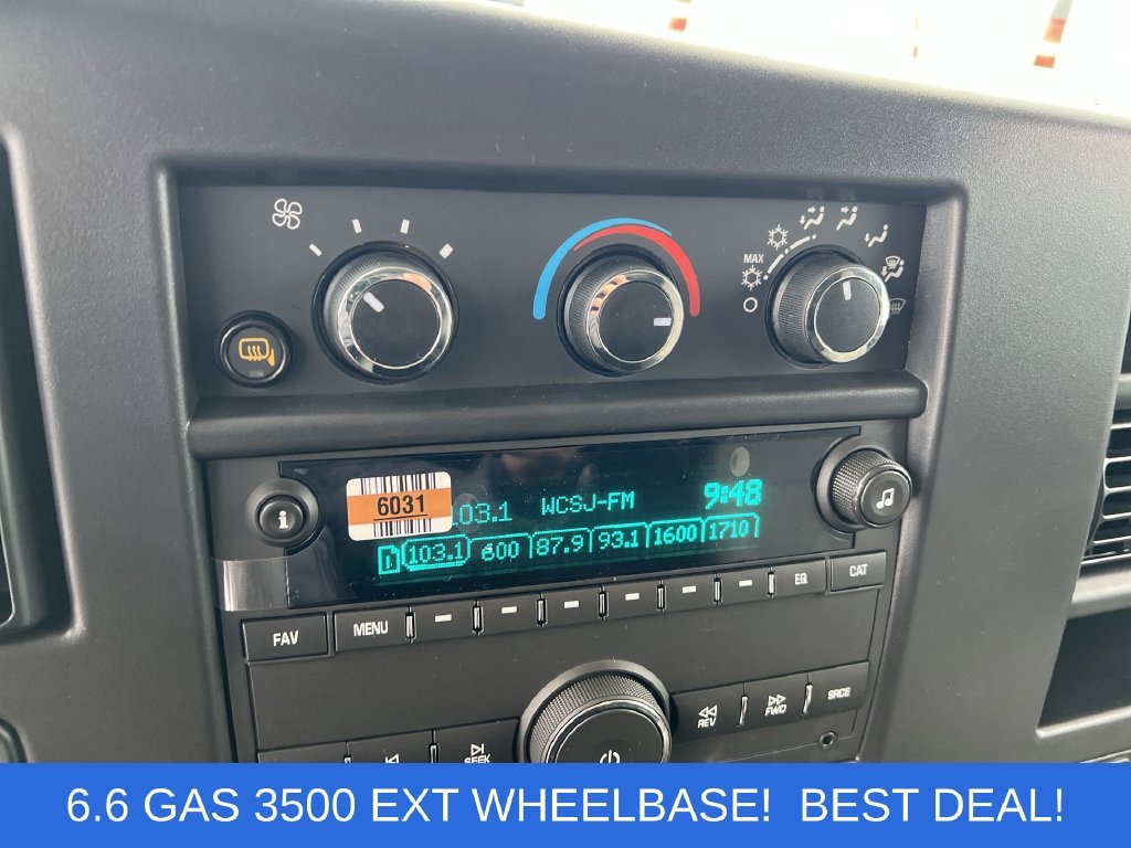 2025 Chevrolet Express Cargo Work Van - Photo 18