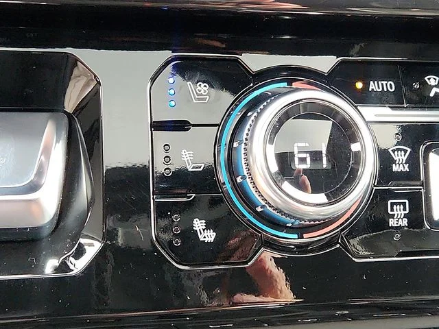 Used 2022 Black GMC AT4X image 25