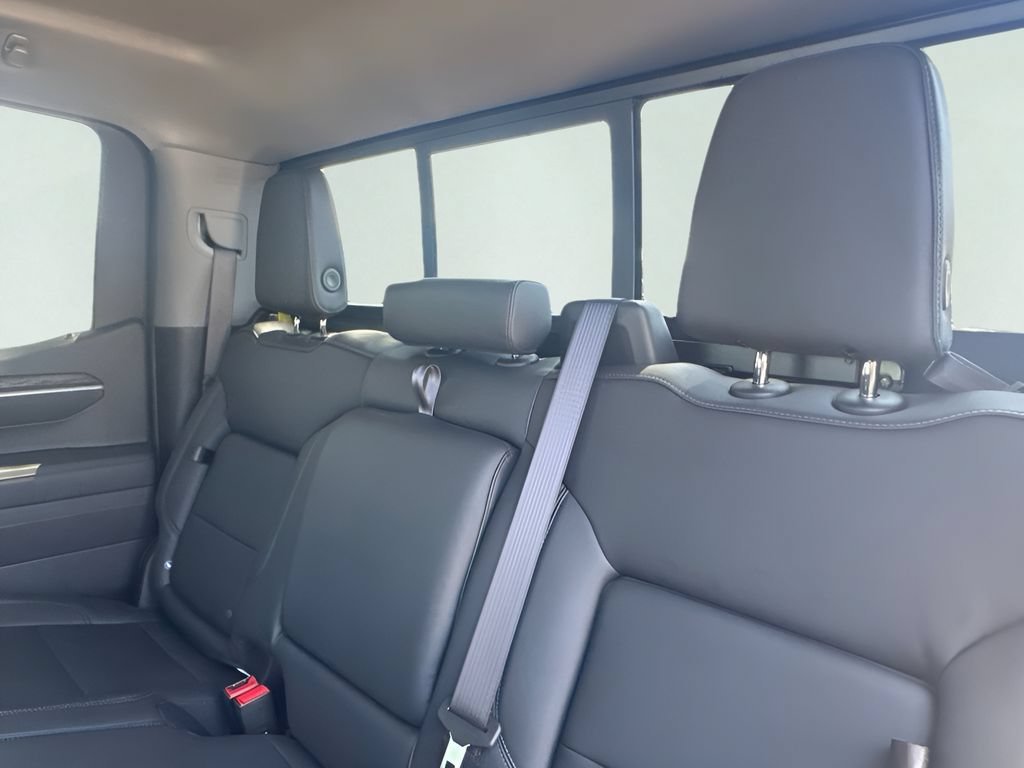 2026 GMC Sierra 1500 SLT - Photo 19