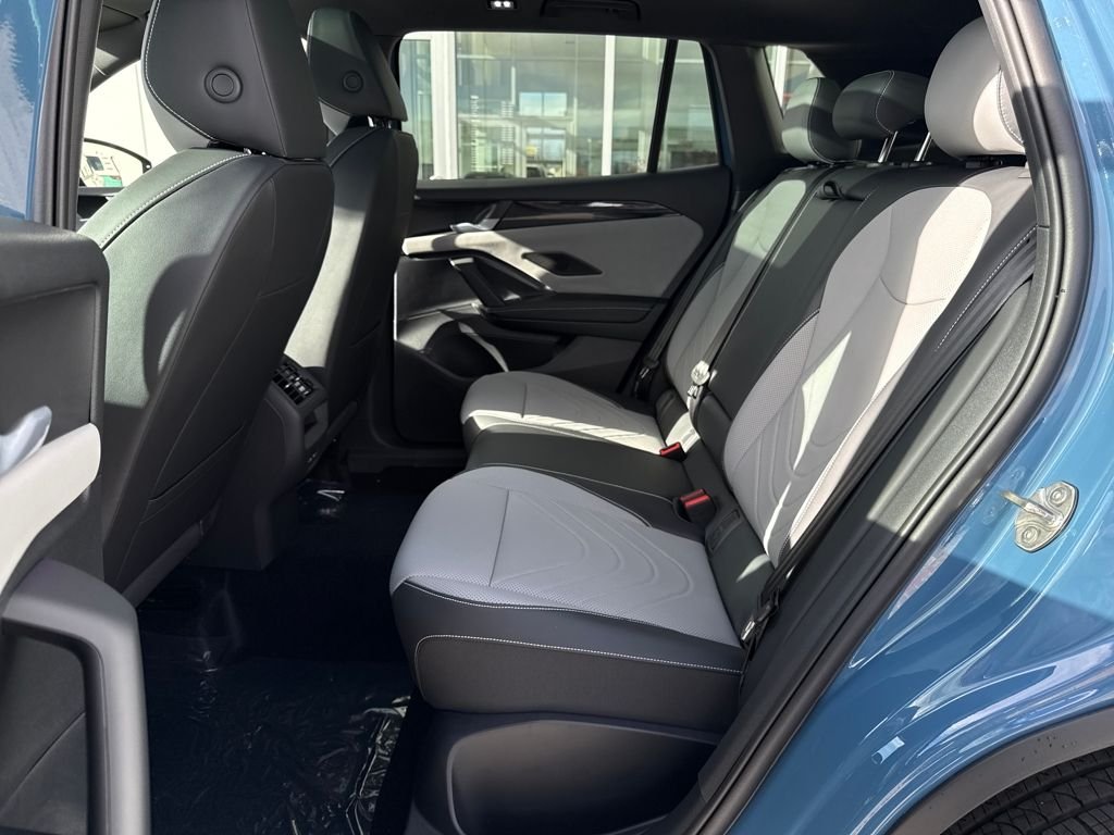 New 2026  Volkswagen 2.0T SE R-Line Black image 24
