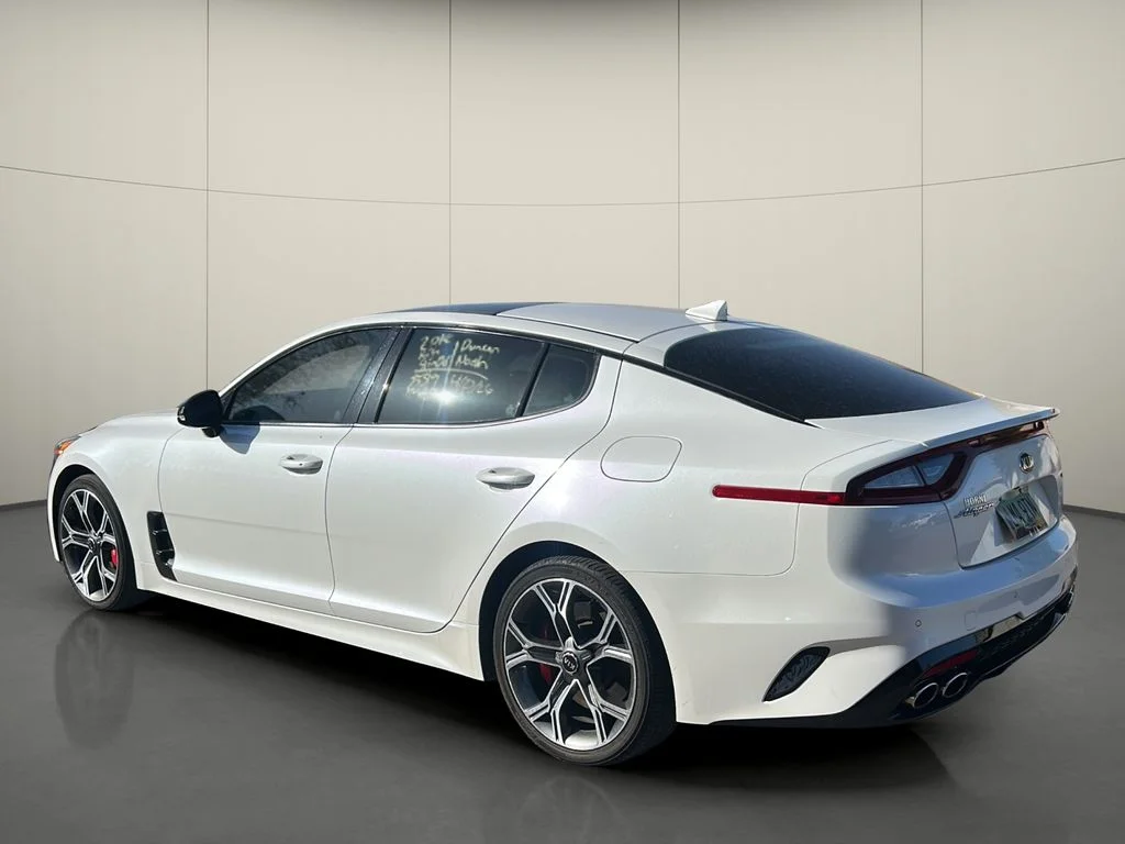 Used 2018 White Kia GT1 image 3