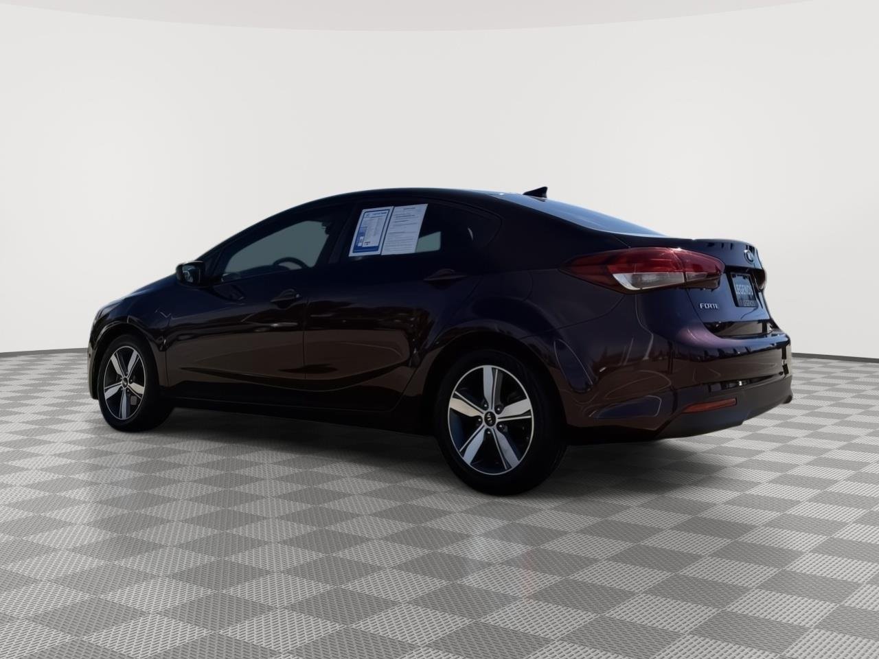Used 2018 Garnet Red Kia LX image 4