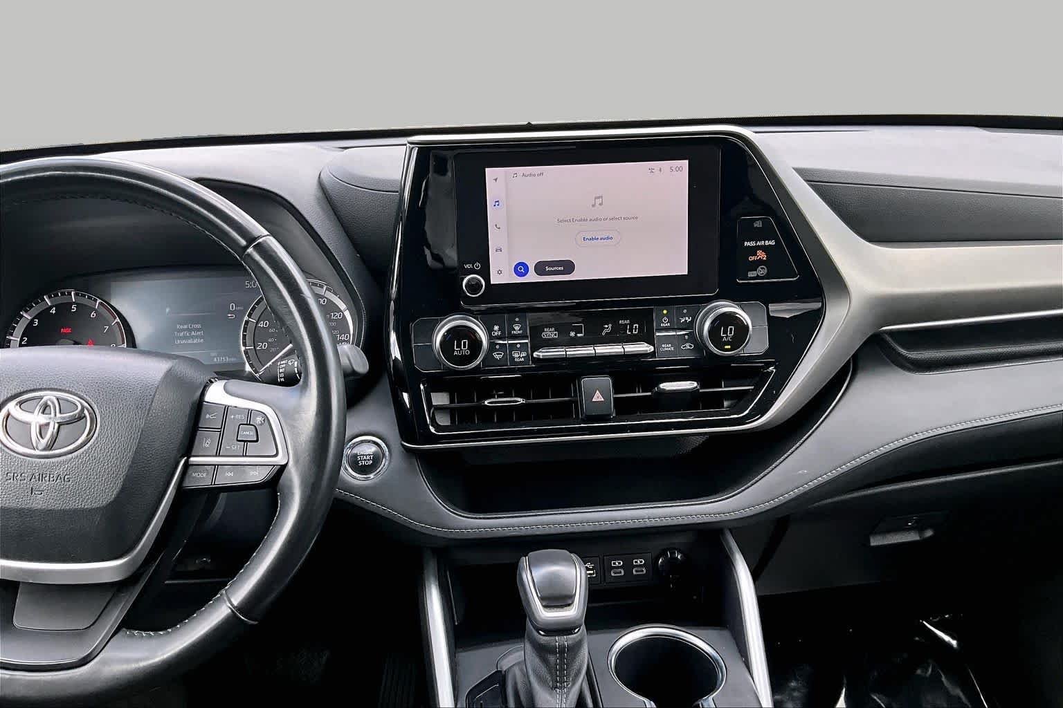Used 2023 Wind Chill Pearl Toyota LE image 7