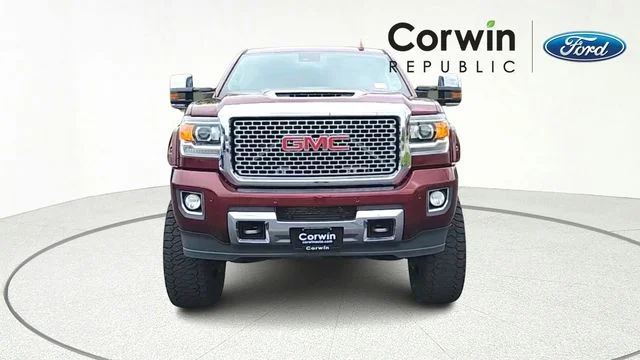 Used 2017 Deep Garnet Metallic GMC Denali image 2