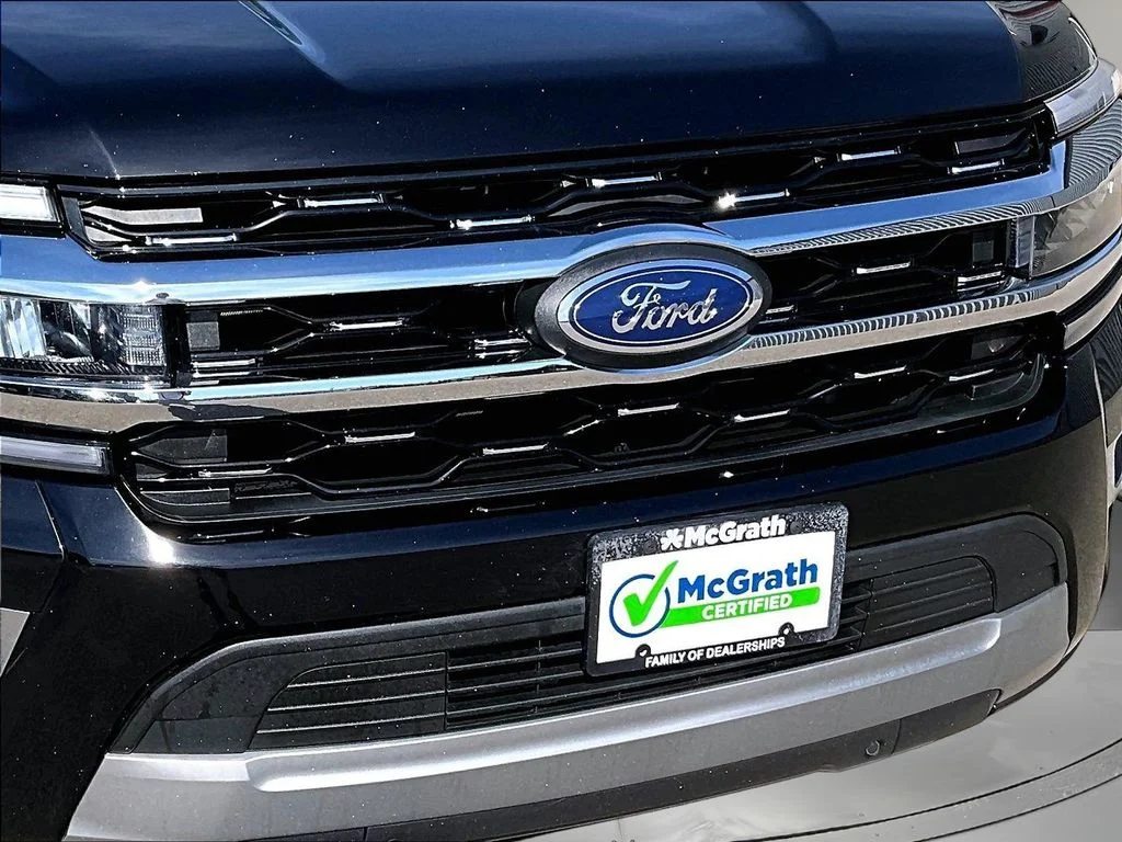Used 2024 Black Ford Limited image 33