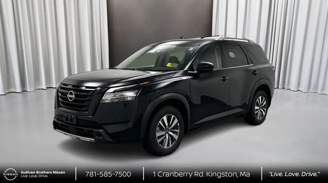 2024 Nissan Pathfinder SL