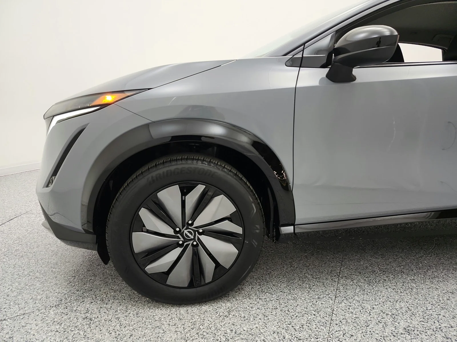 Used 2024 Boulder Gray Pearl/Black Diamond Pearl Nissan ENGAGE+ image 17