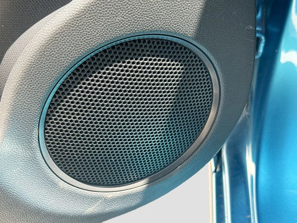 Used 2024  Mitsubishi ES image 19