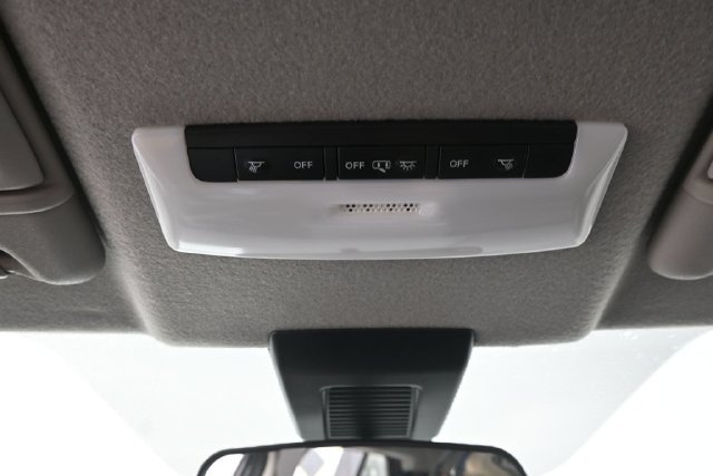 Used 2025 Gray Nissan S image 28