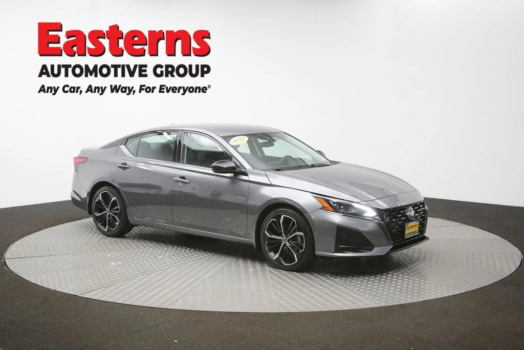 Used 2023 Gray Nissan 2.5 SR image 47