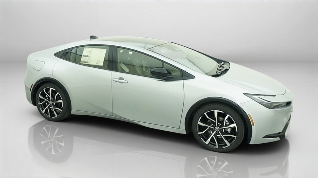 New 2026 Cutting Edge Toyota XSE image 6