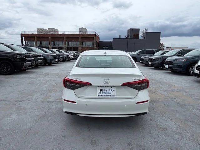 Used 2024 White Honda Touring image 6
