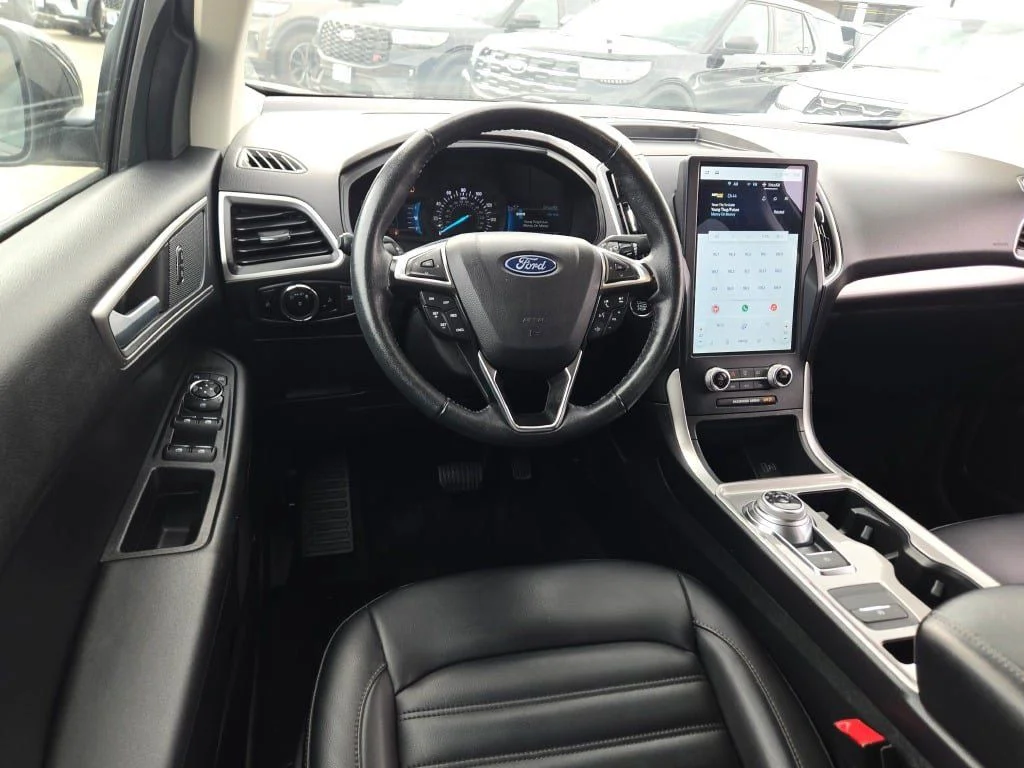 Used 2024 Black Metallic Ford SEL image 17