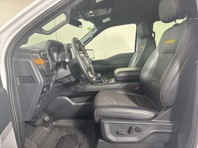 Used 2025 White Ford Tremor image 11