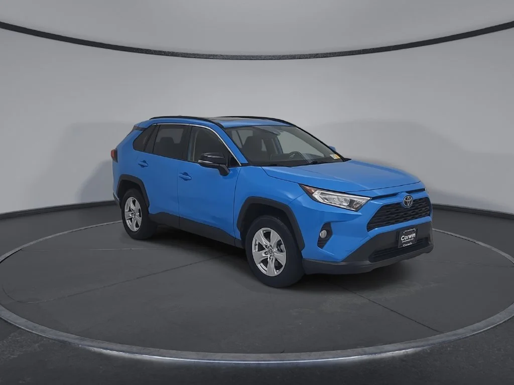 Used 2019 Blue Toyota XLE image 3