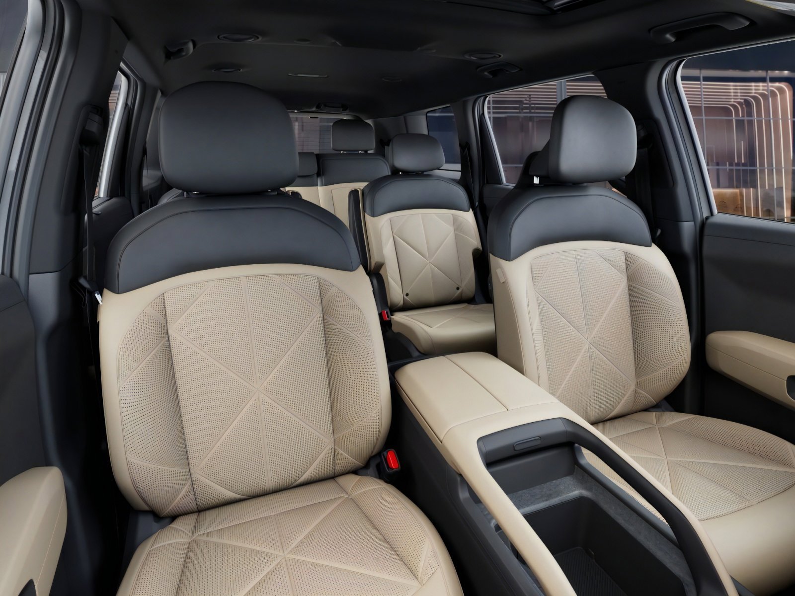 New 2027 Glacial White Pearl Kia EX image 15