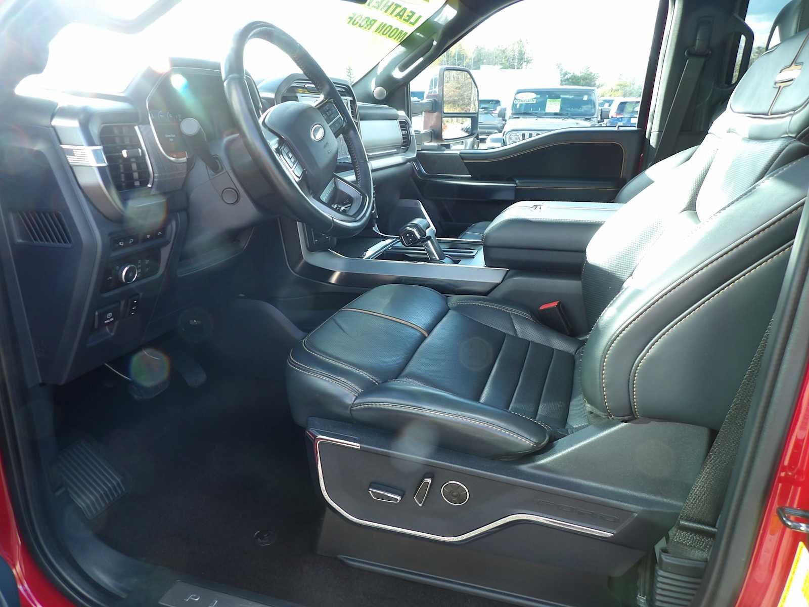 2022 Ford F-150 Platinum - Photo 11