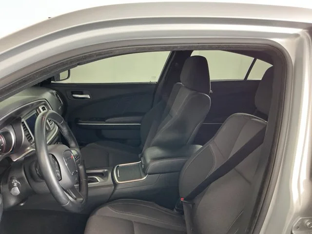 Used 2019  Dodge SXT image 14