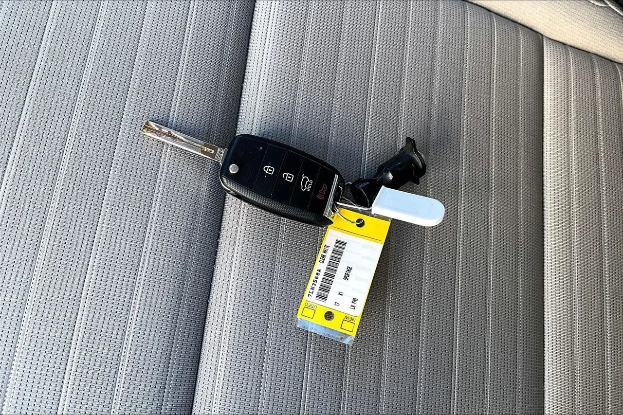 Used 2017 White Kia LX image 30