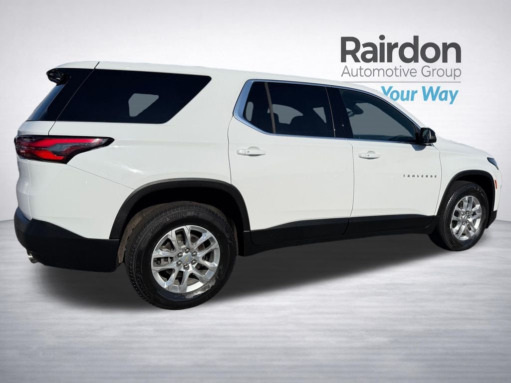 Used 2022 White Chevrolet LS image 7