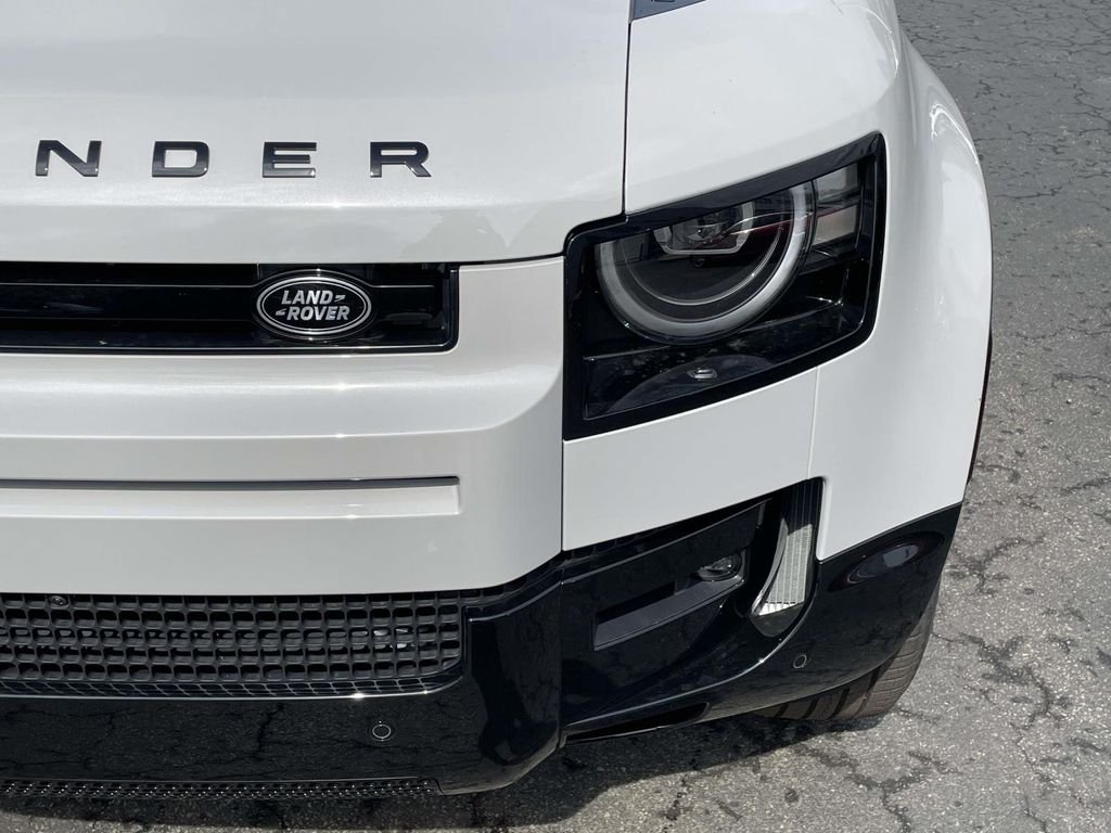 New 2026 Borasco Grey Land Rover X-Dynamic SE image 7