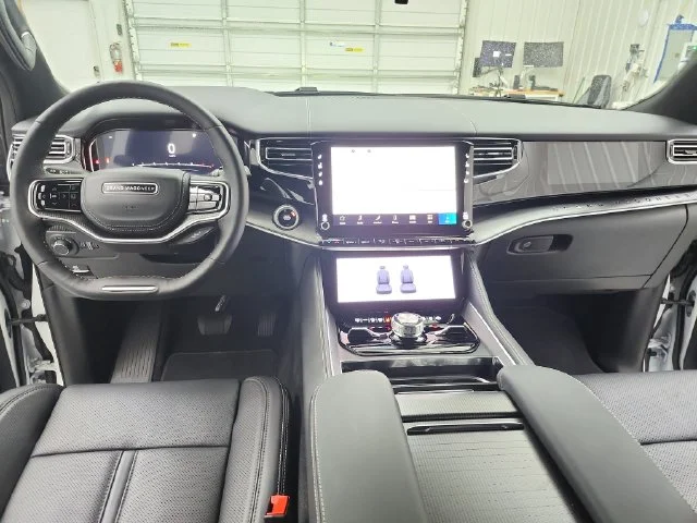 2026 Jeep Grand Wagoneer Summit Obsidian - Photo 26