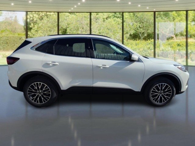 2025 Ford Escape Plug-in hybrid PHEV - Photo 30