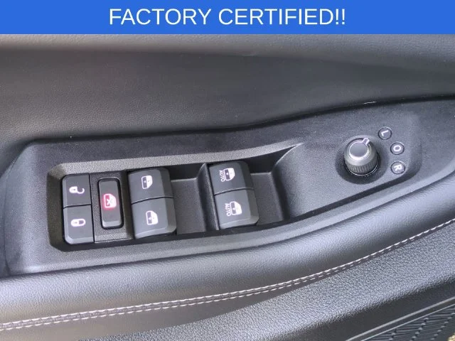 Used 2024 Gray Jeep Altitude X image 14