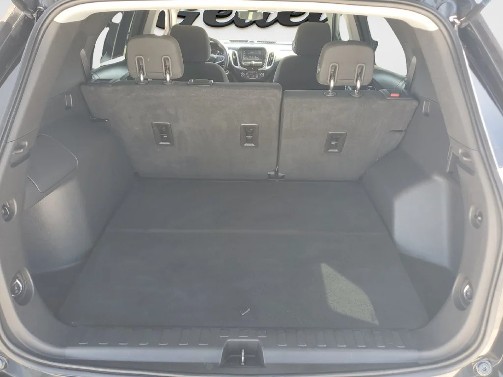 Used 2020 MOSAIC BLACK METALLIC Chevrolet LT image 9