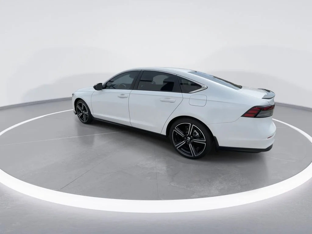 Used 2025 White Honda Sport image 6