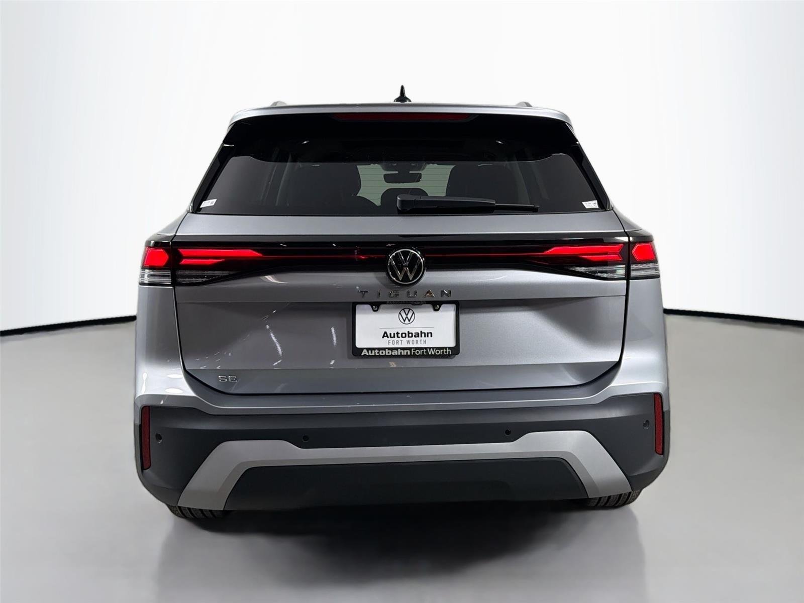 New 2026 Pyrite Silver Metallic Volkswagen SE image 6