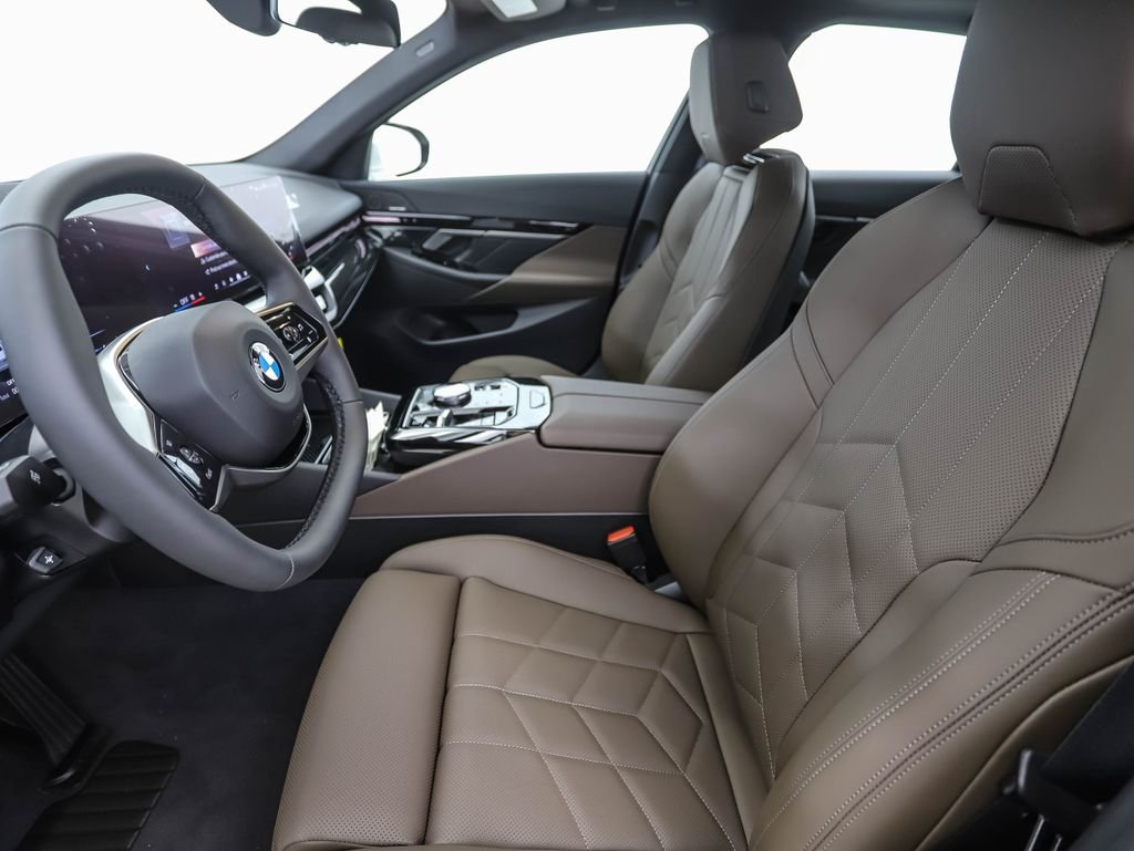2026 BMW 5 Series 530i - Photo 12