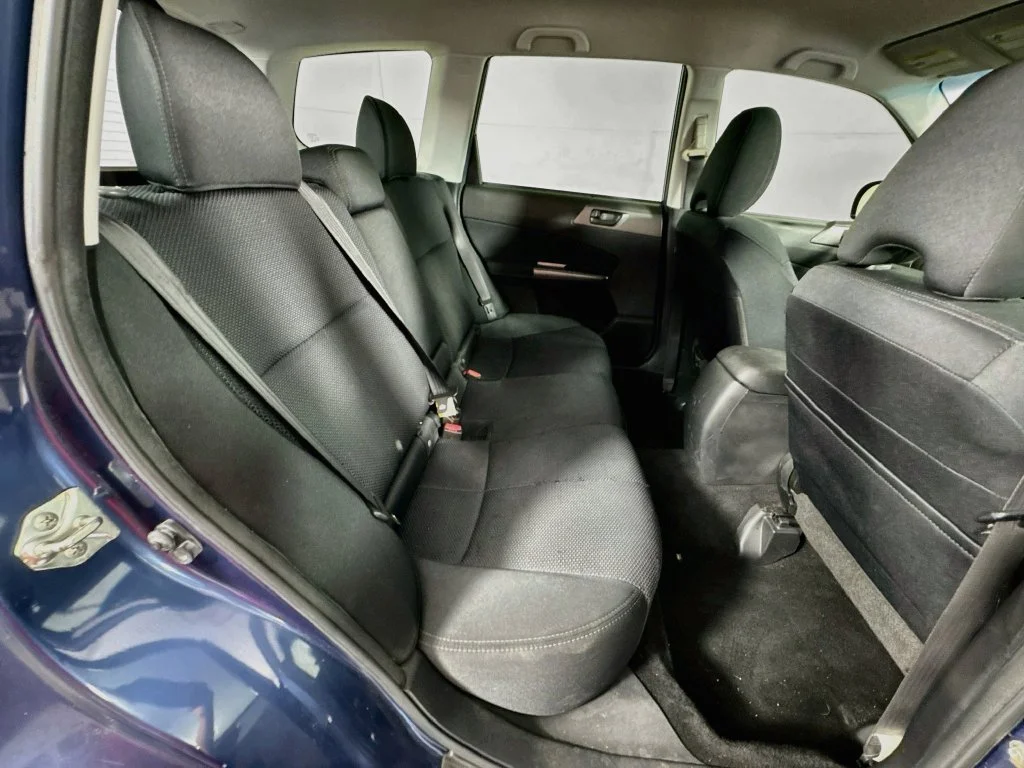 Used 2011 Blue Subaru 2.5X image 29