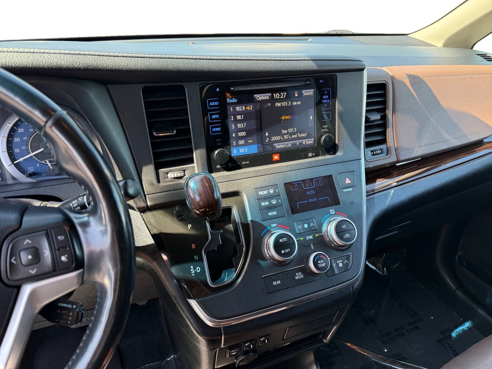 Used 2017 Creme Brulee Toyota Limited Premium image 12