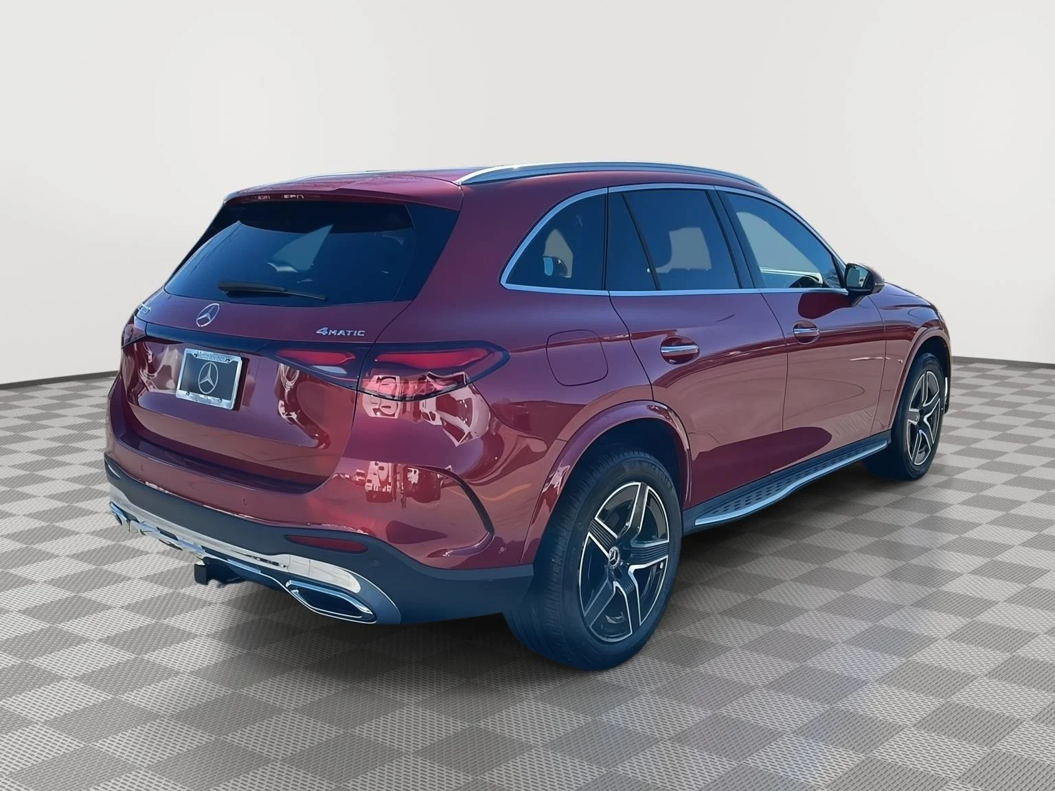 New 2026 MANUFAKTUR Patagonia Red Metallic Mercedes-Benz GLC 300 image 3