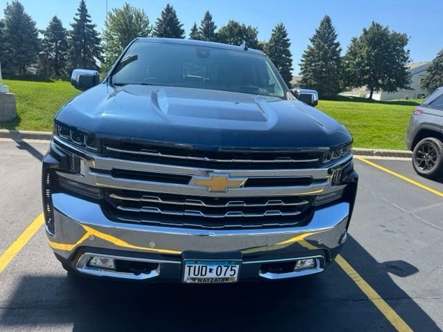 Used 2019 Chevrolet Silverado 1500 LTZ with VIN 1GCRYGED7KZ174554 for sale in Shakopee, Minnesota