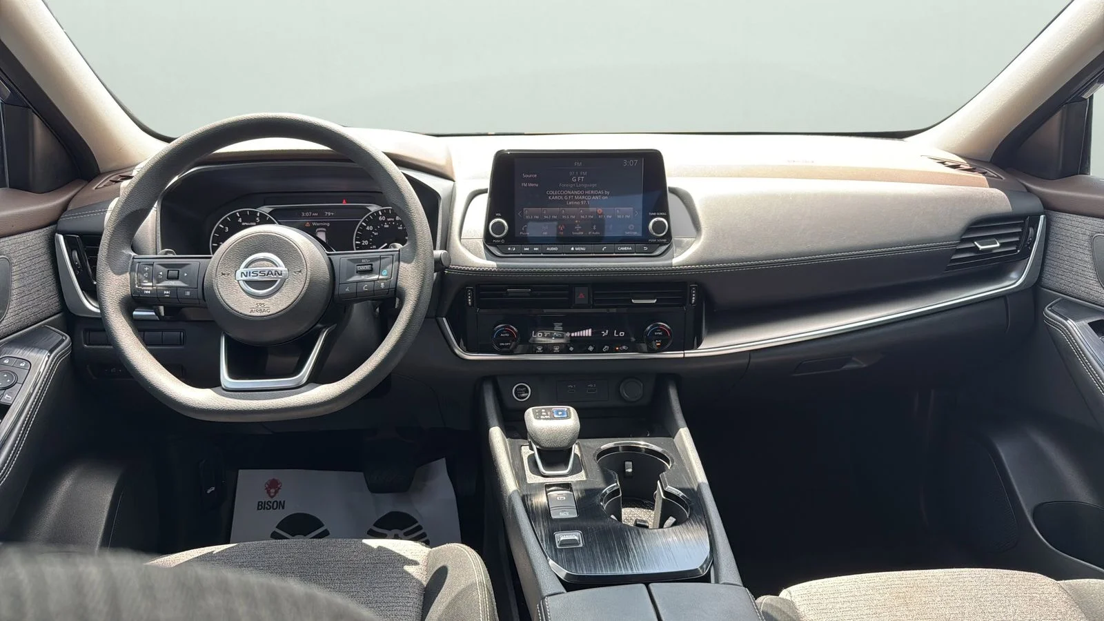 Used 2021 Blue Nissan SV image 21