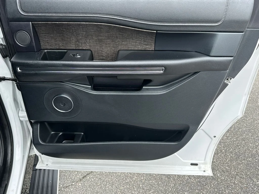 Used 2020 White Ford Limited image 16