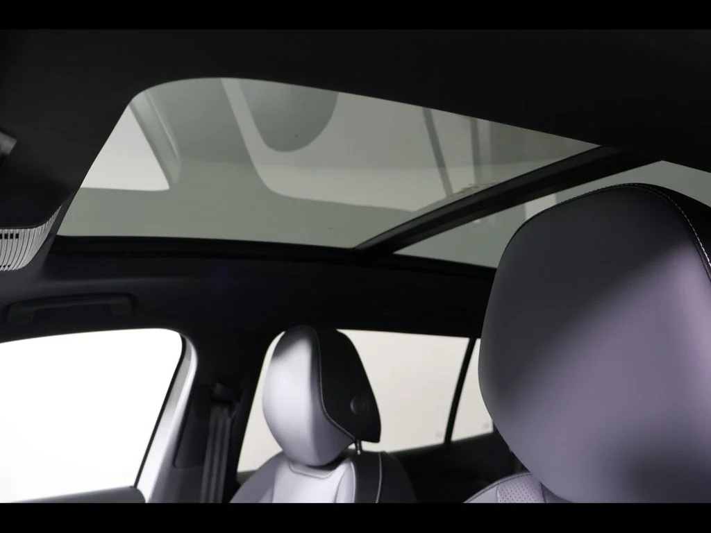 New 2026 White/off-white Volkswagen SE R-Line Black image 13
